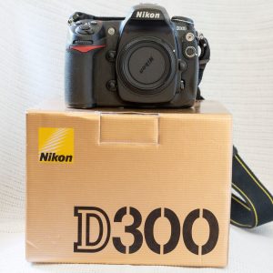 Nikon D300 (Body Only)