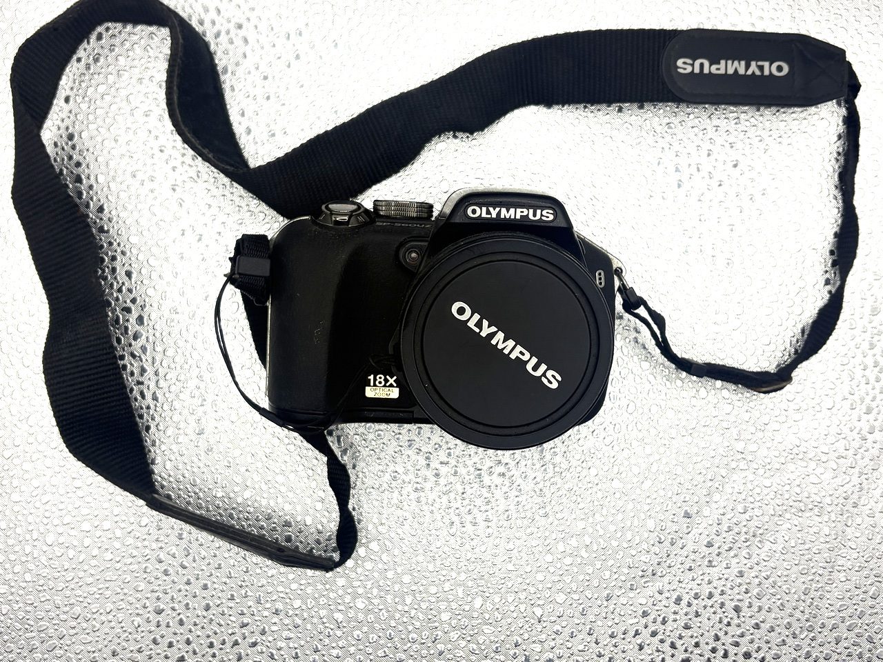 Olympus SP-560UZ - Image 1