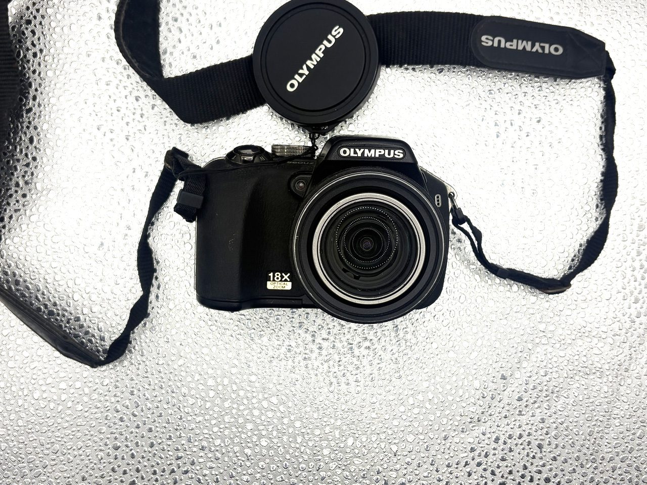 Olympus SP-560UZ - Image 2