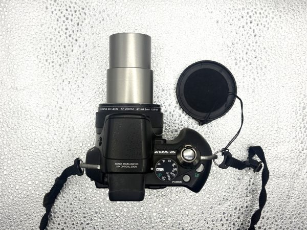 Olympus SP-560UZ